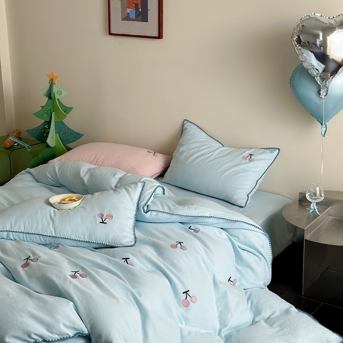 91家纺网 家纺一手货源 找家纺 西西家居2025新款A类超柔有氧双层纱四件套-樱桃（券后不低于328） 樱桃-蓝