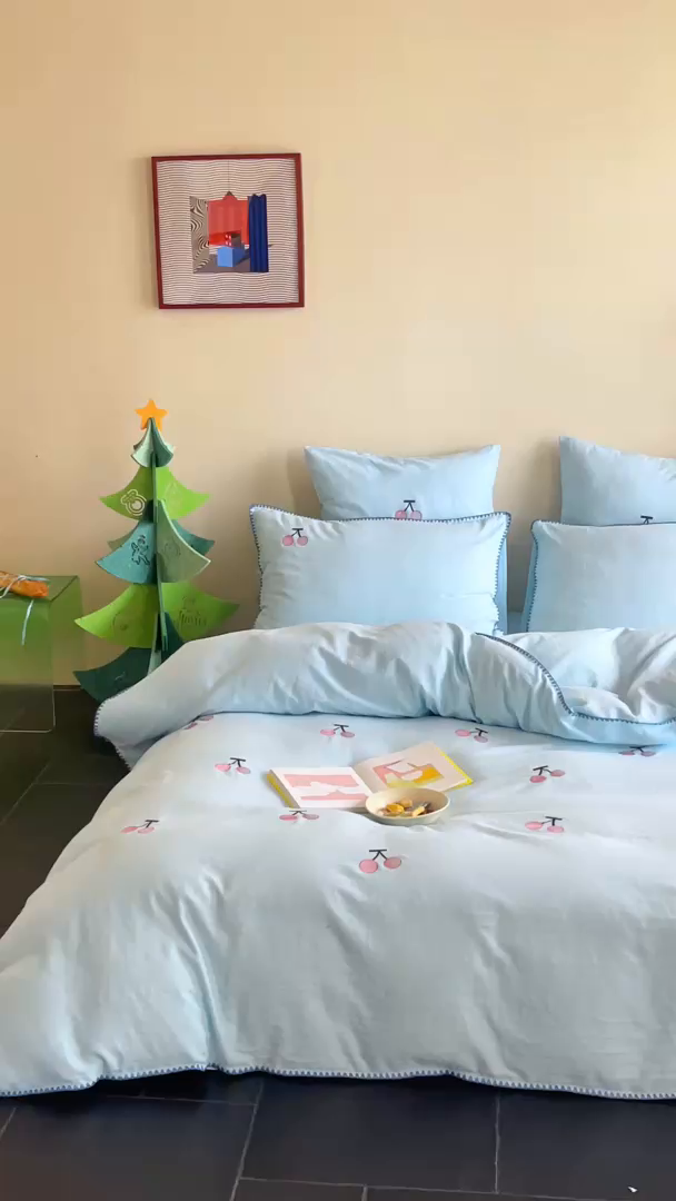 91家纺网 家纺一手货源 找家纺 西西家居2025新款A类超柔有氧双层纱四件套-樱桃（券后不低于328） 樱桃-蓝