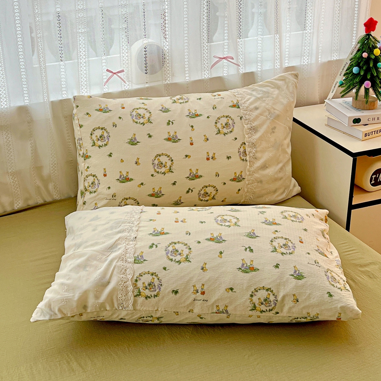 91家纺网 家纺一手货源 找家纺 喜颜 2025新款云感木棉双层纱贴布花边爆款四件套 多多兔-（贴布花边）