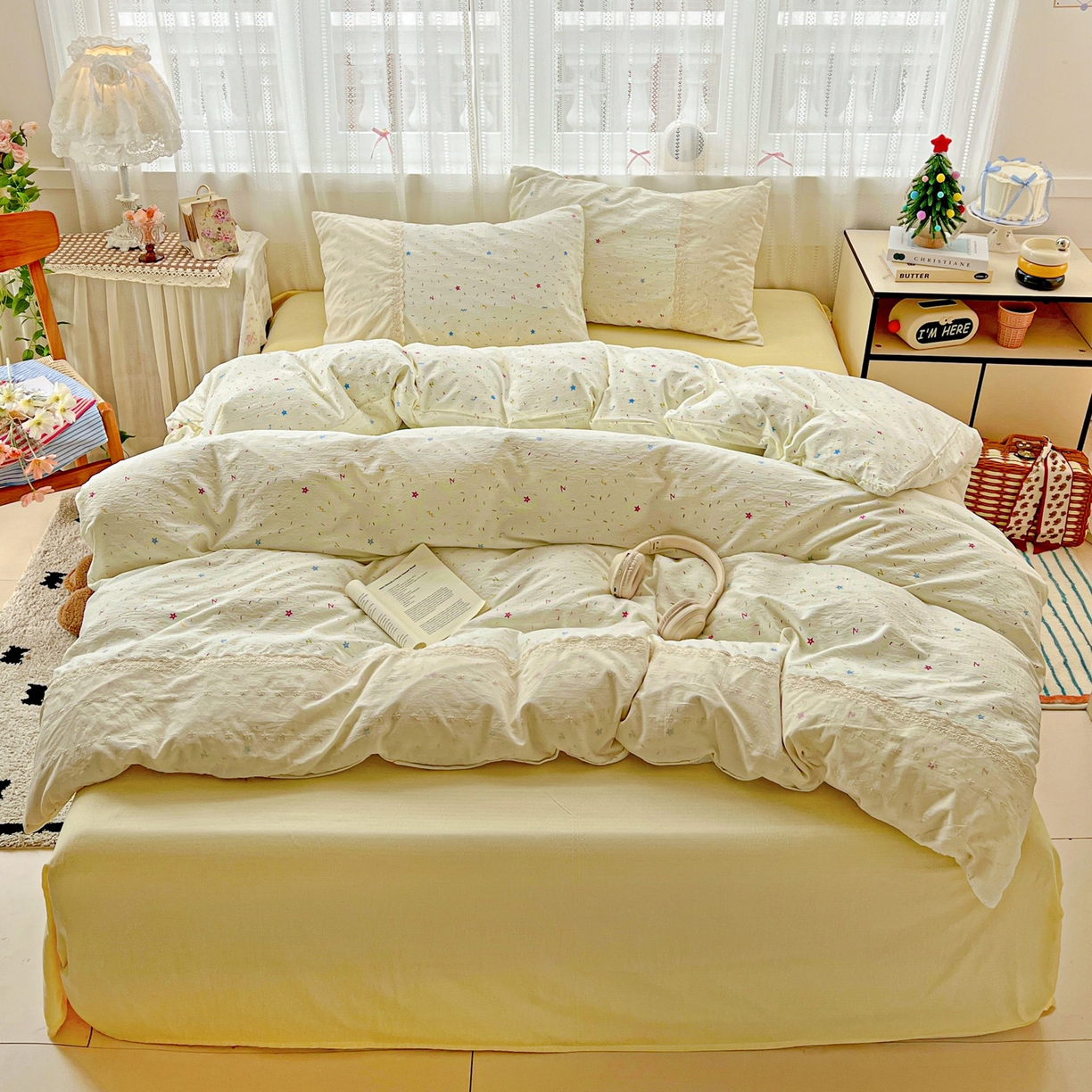 91家纺网 家纺一手货源 找家纺 喜颜 2025新款云感木棉双层纱贴布花边爆款四件套 繁星点点-（贴布花边）