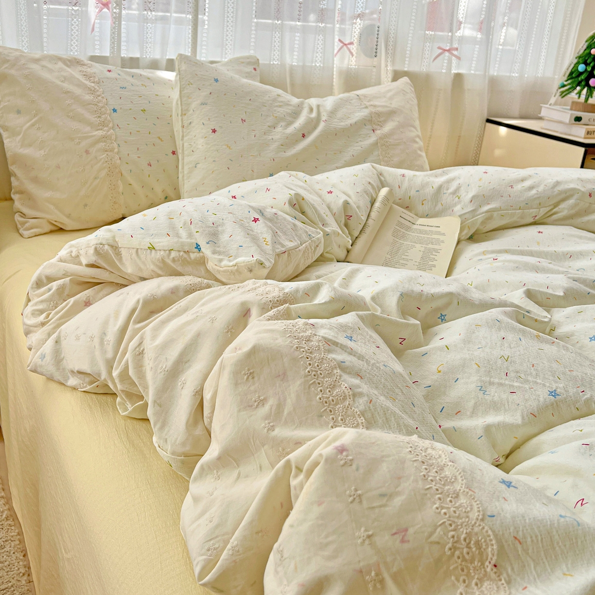 91家纺网 家纺一手货源 找家纺 喜颜 2025新款云感木棉双层纱贴布花边爆款四件套 繁星点点-（贴布花边）