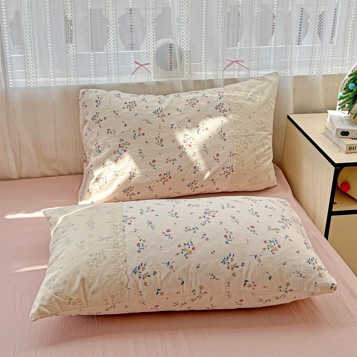 91家纺网 家纺一手货源 找家纺 喜颜 2025新款云感木棉双层纱贴布花边爆款四件套 沐风-（贴布花边）