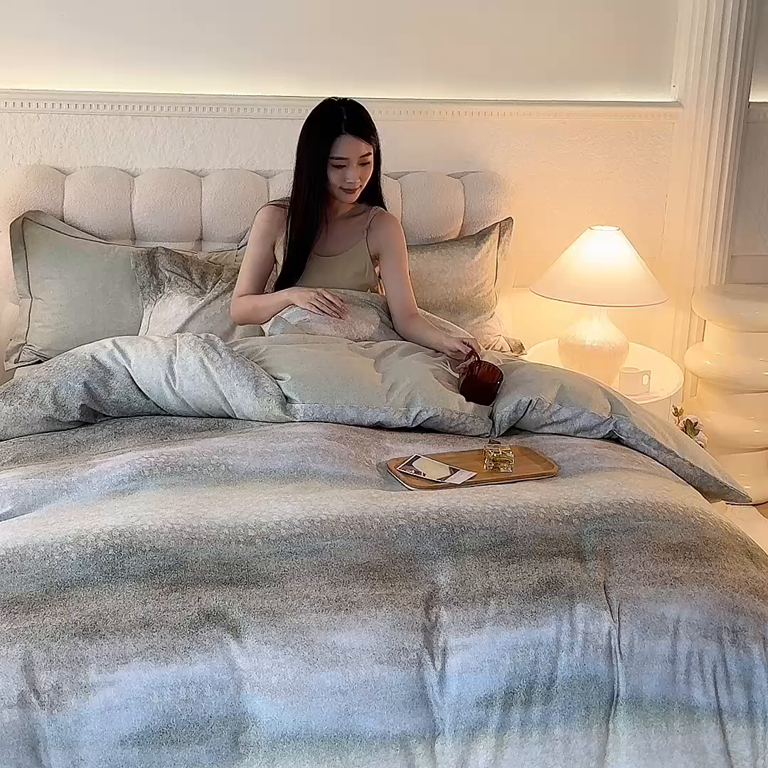 91家纺网 家纺一手货源 找家纺 磨毛世家家纺2025新款金太阳铂金四件套加厚四件套 风驰