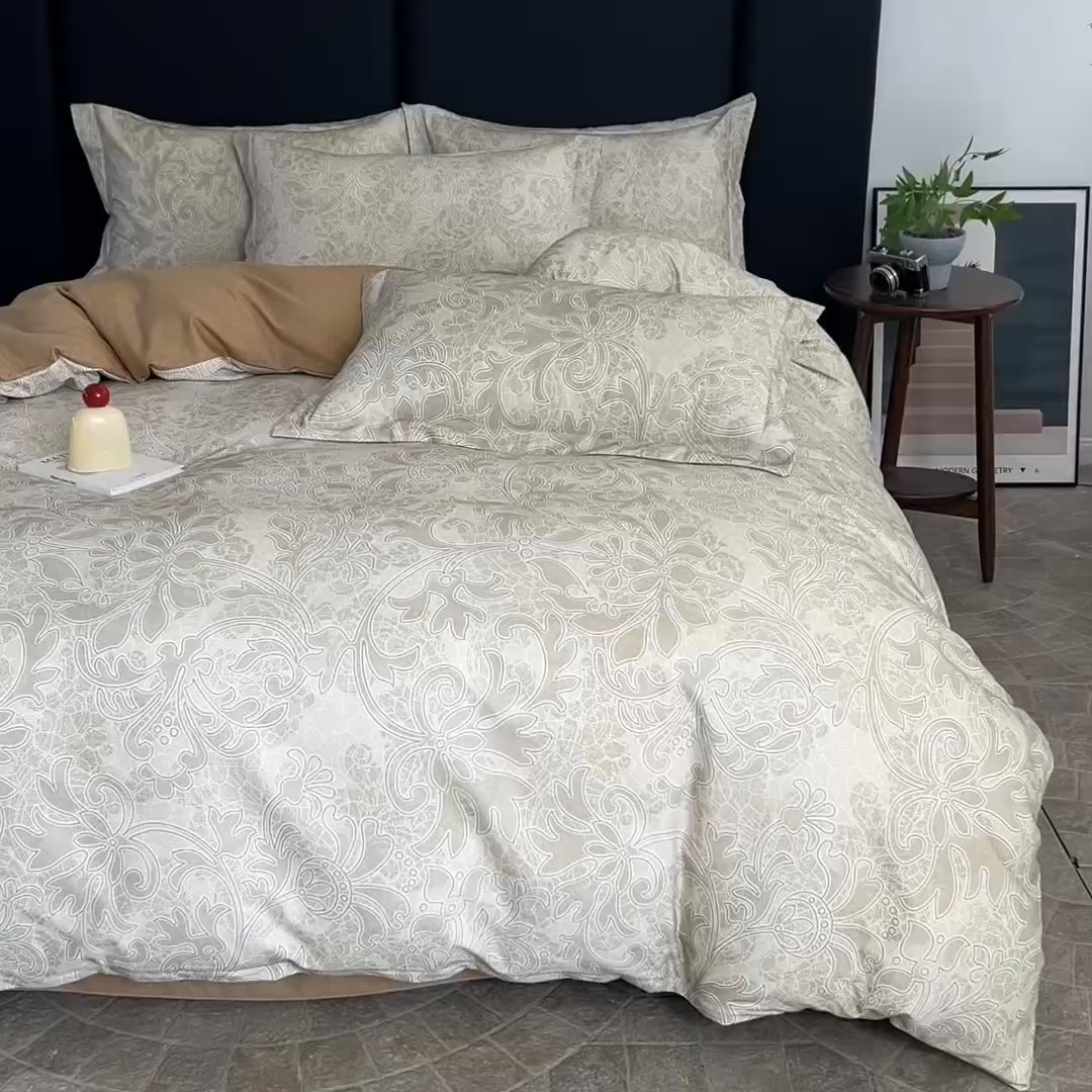 91家纺网 家纺一手货源 找家纺 磨毛世家家纺2025新款金太阳铂金四件套加厚四件套 赫拉