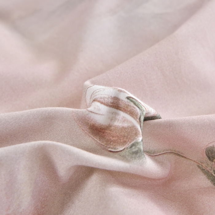 91家纺网 家纺一手货源 找家纺 磨毛世家家纺2025新款金太阳铂金四件套加厚四件套 花开艳丽