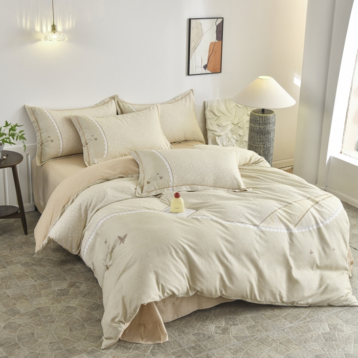 91家纺网 家纺一手货源 找家纺 磨毛世家家纺2025新款金太阳铂金四件套加厚四件套 花香蝶自来