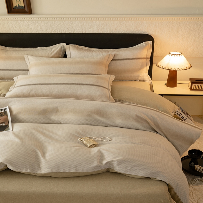 91家纺网 家纺一手货源 找家纺 磨毛世家家纺2025新款金太阳铂金四件套加厚四件套 流年