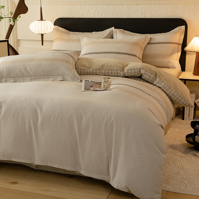 91家纺网 家纺一手货源 找家纺 磨毛世家家纺2025新款金太阳铂金四件套加厚四件套 流年