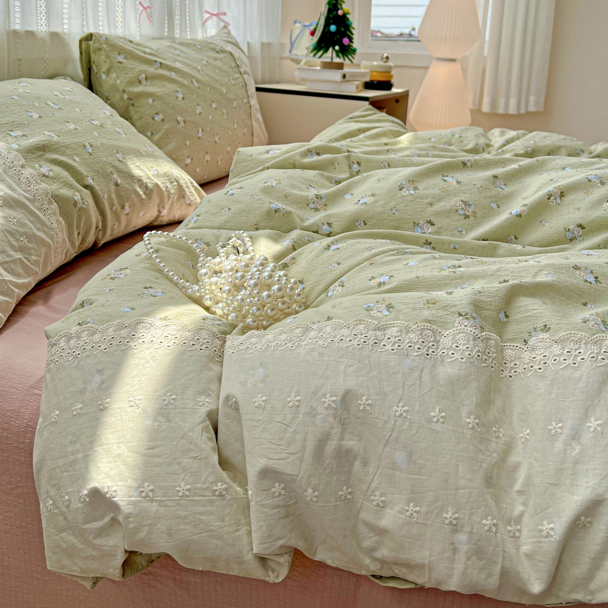 91家纺网 家纺一手货源 找家纺 （总）喜颜 2025新款云感木棉双层纱贴布花边爆款四件套