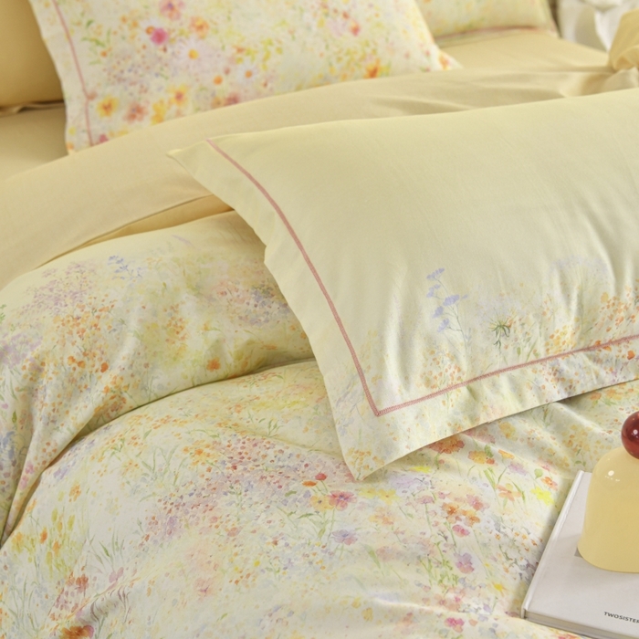 91家纺网 家纺一手货源 找家纺 磨毛世家家纺2025新款金太阳铂金四件套加厚四件套 蔓丘-黄