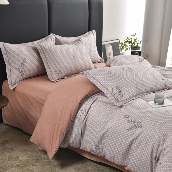 91家纺网 家纺一手货源 找家纺 磨毛世家家纺2025新款金太阳铂金四件套加厚四件套 轻语