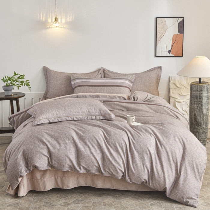 91家纺网 家纺一手货源 找家纺 磨毛世家家纺2025新款金太阳铂金四件套加厚四件套 甜美条-红咖