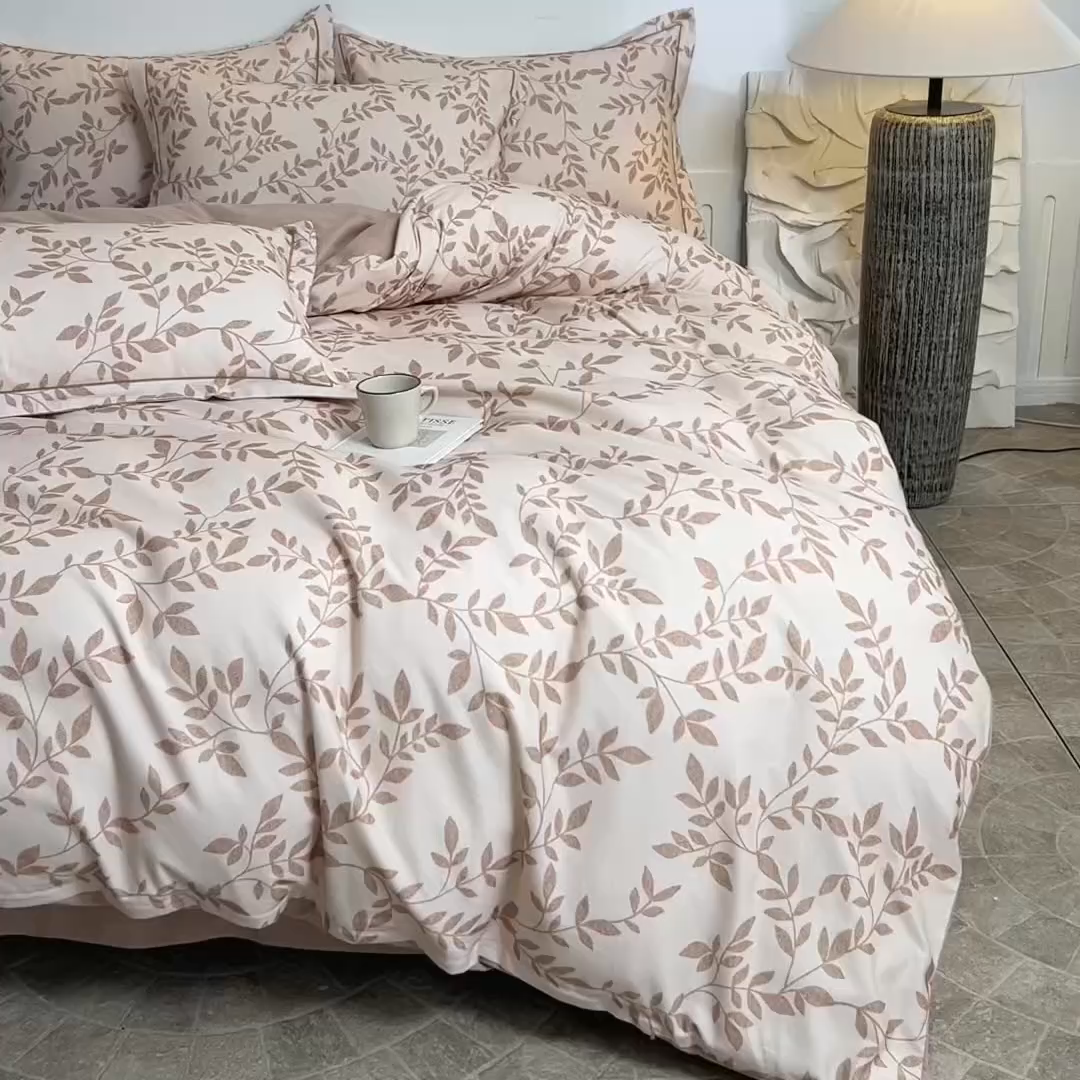 91家纺网 家纺一手货源 找家纺 磨毛世家家纺2025新款金太阳铂金四件套加厚四件套 叶倾城