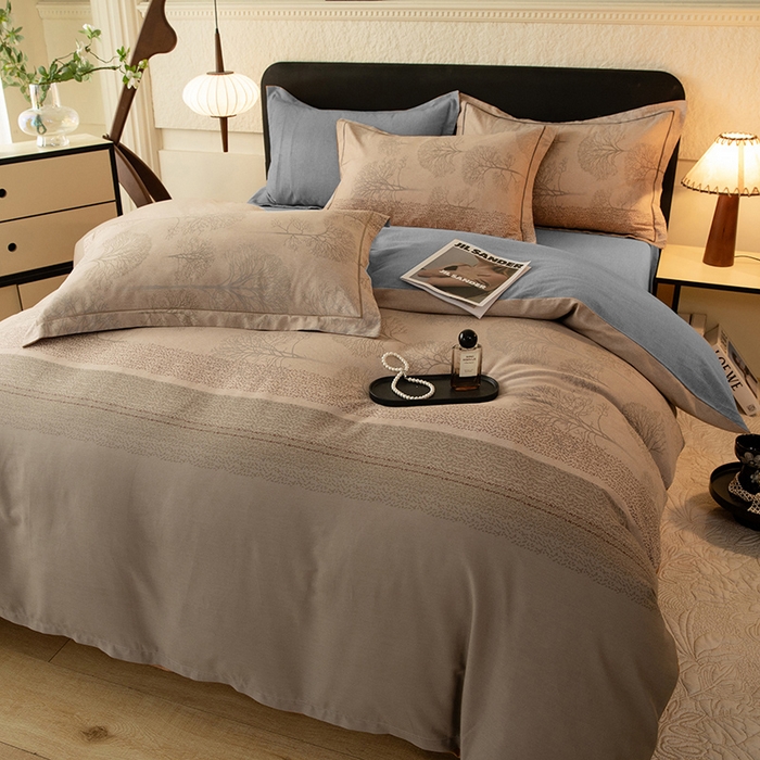 91家纺网 家纺一手货源 找家纺 磨毛世家家纺2025新款金太阳铂金四件套加厚四件套 依恋