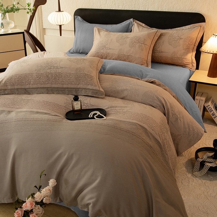 91家纺网 家纺一手货源 找家纺 磨毛世家家纺2025新款金太阳铂金四件套加厚四件套 依恋