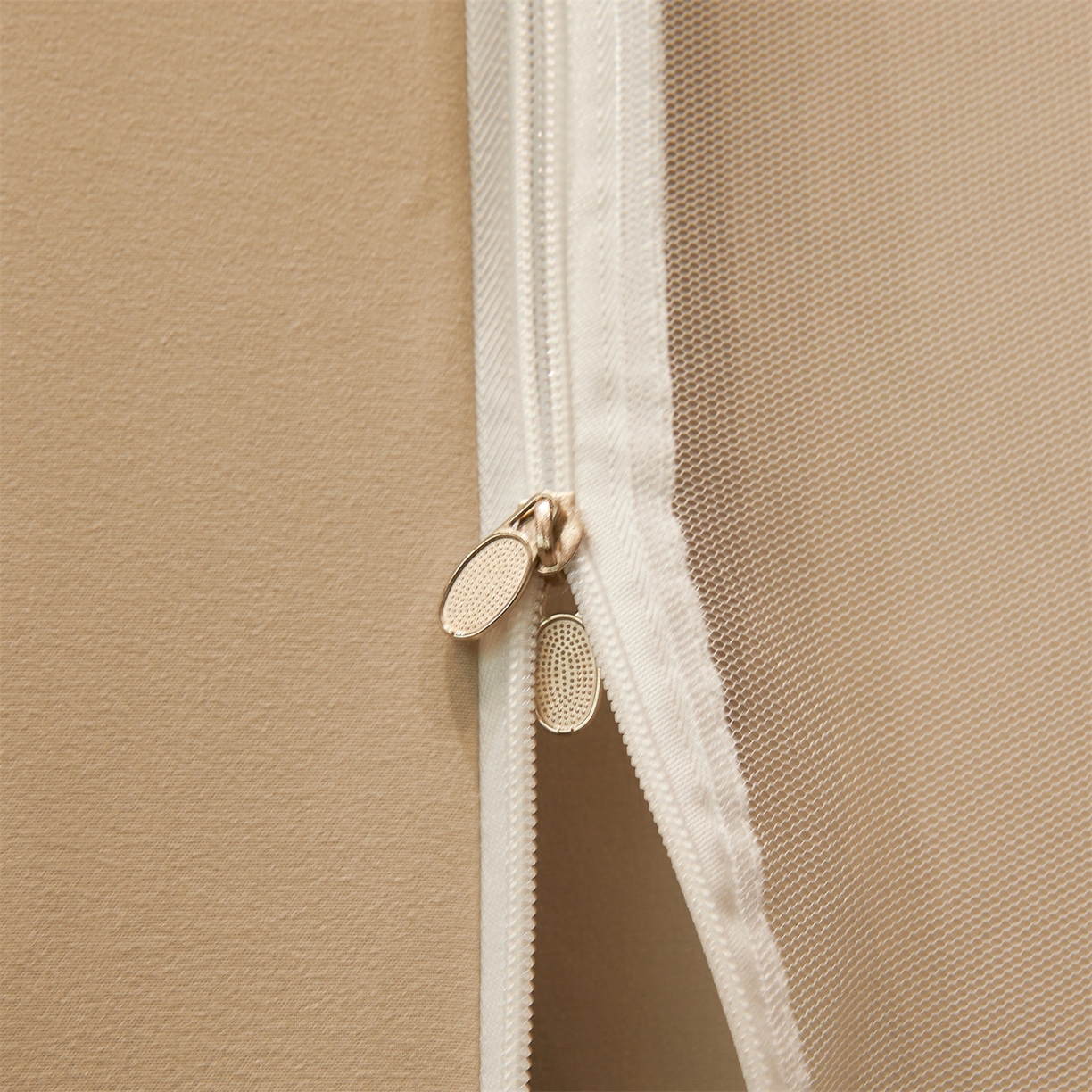 91家纺网 家纺一手货源 找家纺 笙意家纺 2025新款学生季学生宿舍遮光床帘蚊帐 花期-米白