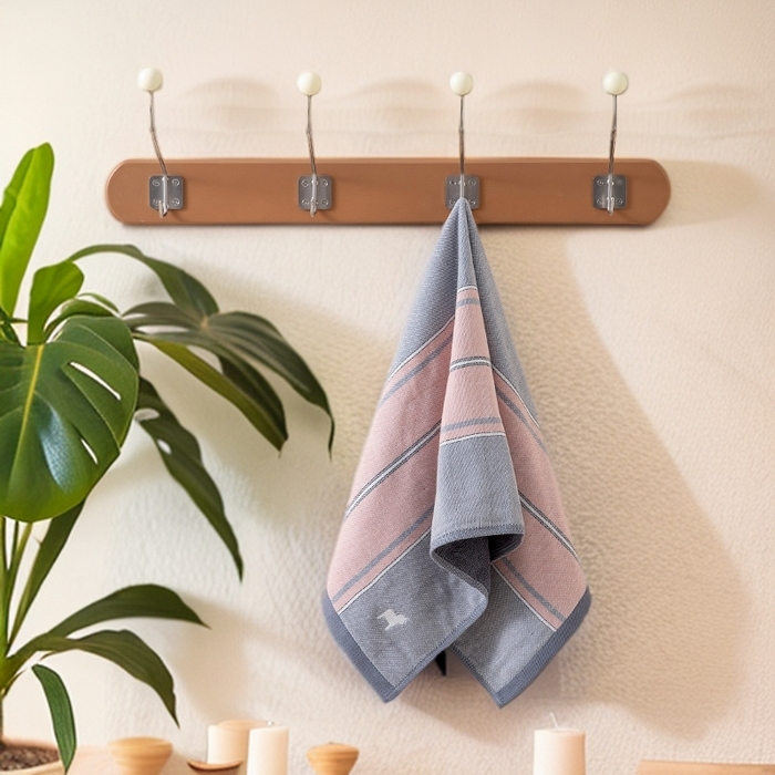 91家纺网 家纺一手货源 找家纺 彩虹毛巾 2025新款潮牌小马毛巾浴巾套装全棉纯棉吸水毛巾长绒棉浴巾纯棉毛巾浴巾两件套 潮牌马-粉灰色 毛巾浴巾套装