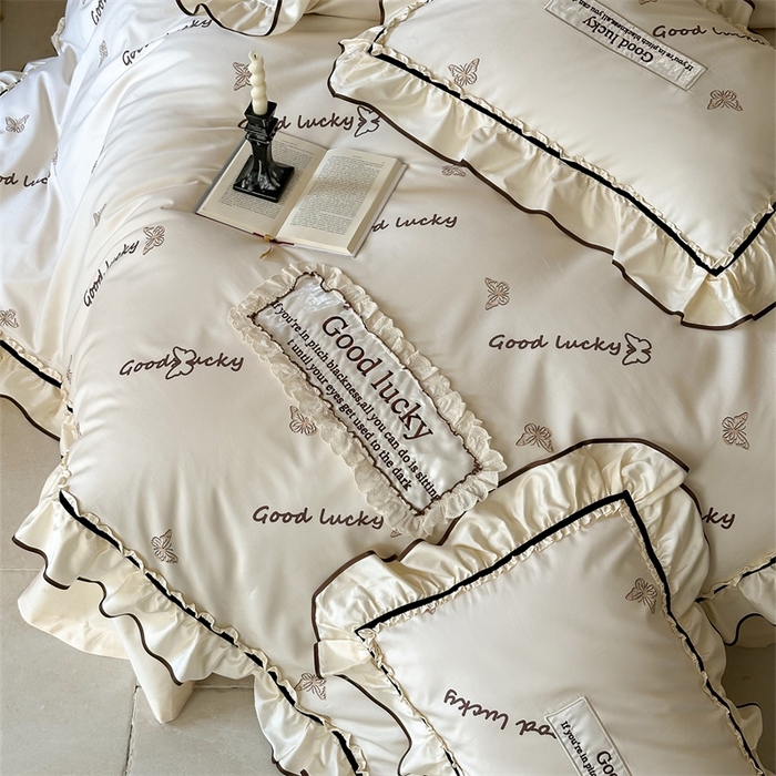 91家纺网 家纺一手货源 找家纺 宏羽纺家纺 2025新款100s全棉纯棉贡缎司马棉法式刺绣花边四件套花园之梦-奶油芝芝