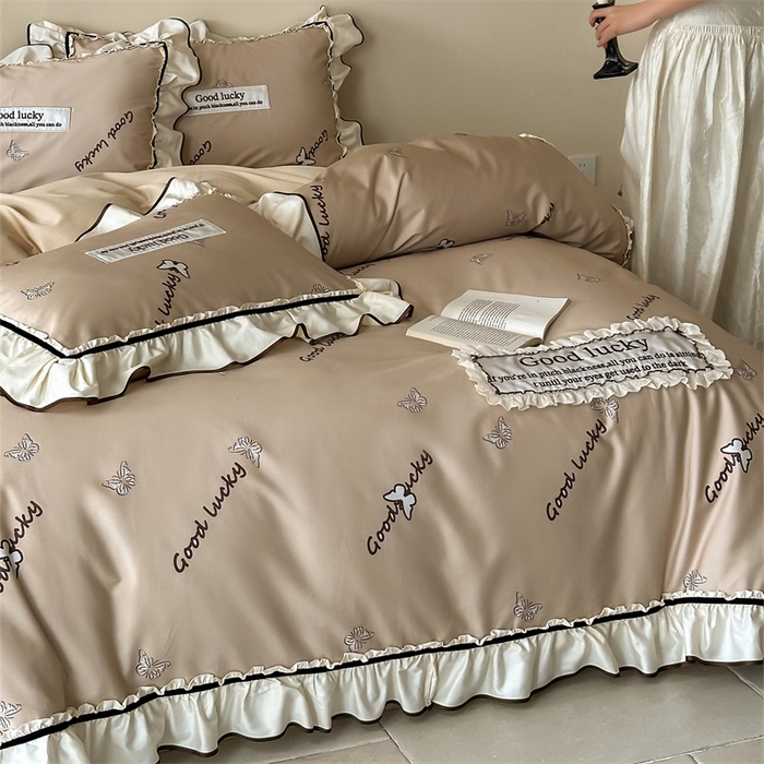 91家纺网 家纺一手货源 找家纺 宏羽纺家纺 2025新款100s全棉纯棉贡缎司马棉法式刺绣花边四件套花园之梦-奶咖