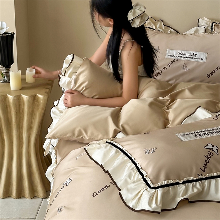 91家纺网 家纺一手货源 找家纺 宏羽纺家纺 2025新款100s全棉纯棉贡缎司马棉法式刺绣花边四件套花园之梦-奶咖