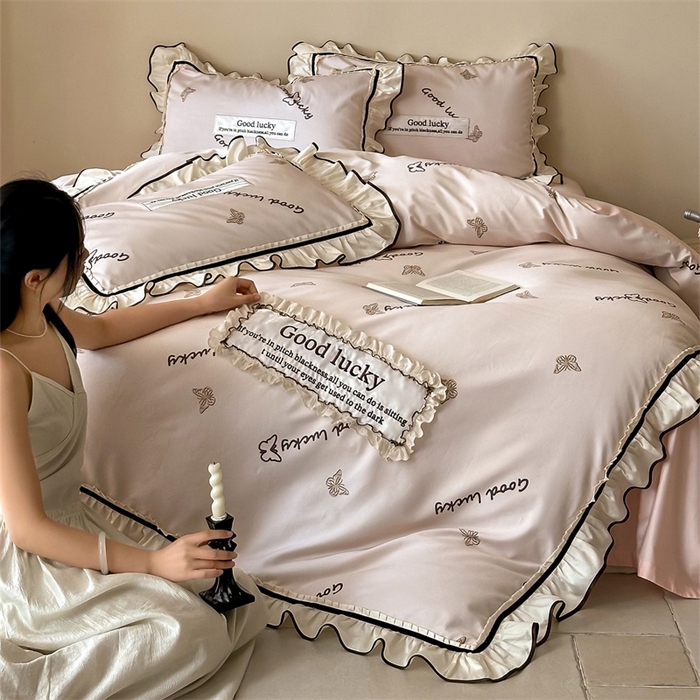 91家纺网 家纺一手货源 找家纺 宏羽纺家纺 2025新款100s全棉纯棉贡缎司马棉法式刺绣花边四件套花园之梦-胭脂粉