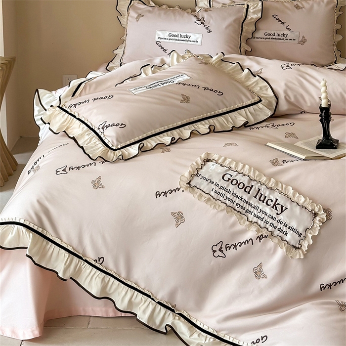 91家纺网 家纺一手货源 找家纺 宏羽纺家纺 2025新款100s全棉纯棉贡缎司马棉法式刺绣花边四件套花园之梦-胭脂粉