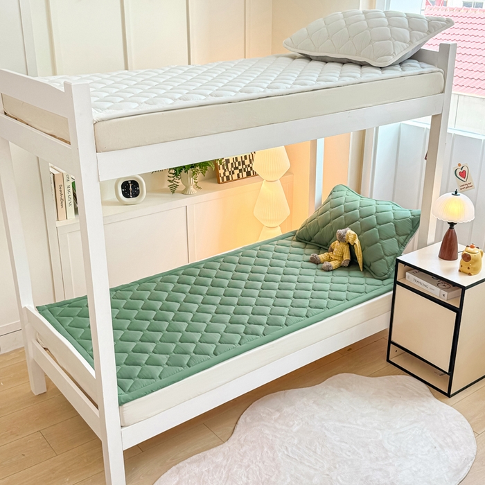 91家纺网 家纺一手货源 找家纺 梦初语 2025新款轻奢H刺绣学生宿舍上下铺床垫褥 墨绿