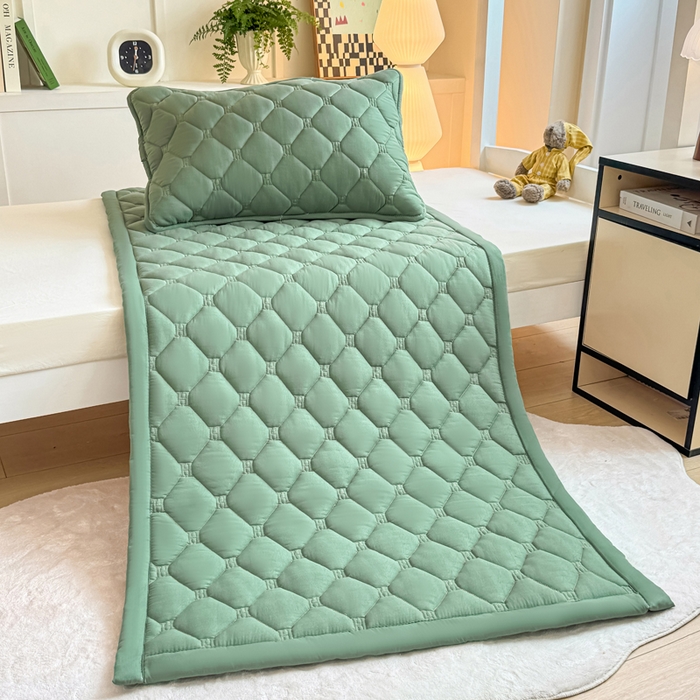 91家纺网 家纺一手货源 找家纺 梦初语 2025新款轻奢H刺绣学生宿舍上下铺床垫褥 墨绿