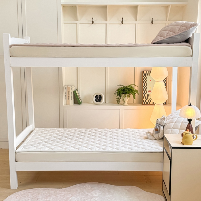 91家纺网 家纺一手货源 找家纺 梦初语 2025新款轻奢H刺绣学生宿舍上下铺床垫褥 奶白