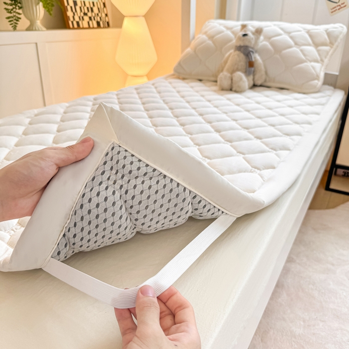 91家纺网 家纺一手货源 找家纺 梦初语 2025新款轻奢H刺绣学生宿舍上下铺床垫褥 奶白