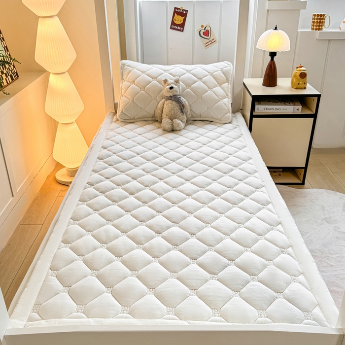 91家纺网 家纺一手货源 找家纺 梦初语 2025新款轻奢H刺绣学生宿舍上下铺床垫褥 奶白