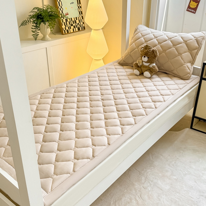 91家纺网 家纺一手货源 找家纺 梦初语 2025新款轻奢H刺绣学生宿舍上下铺床垫褥 奶咖