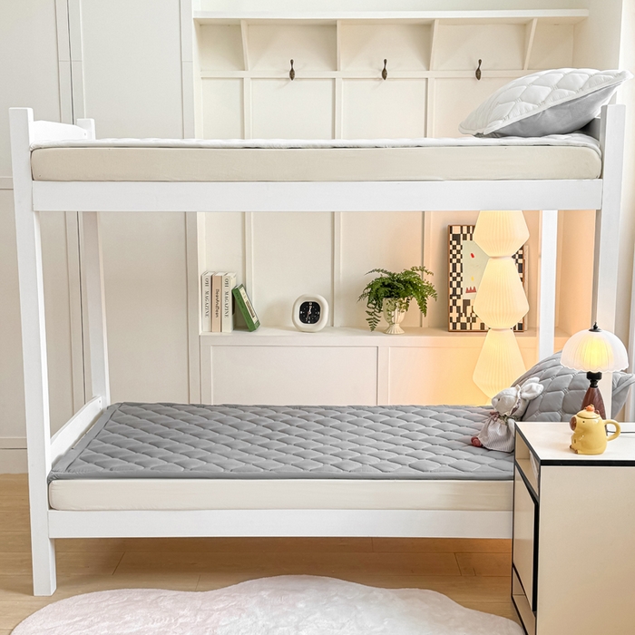 91家纺网 家纺一手货源 找家纺 梦初语 2025新款轻奢H刺绣学生宿舍上下铺床垫褥 深灰