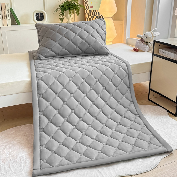 91家纺网 家纺一手货源 找家纺 梦初语 2025新款轻奢H刺绣学生宿舍上下铺床垫褥 深灰