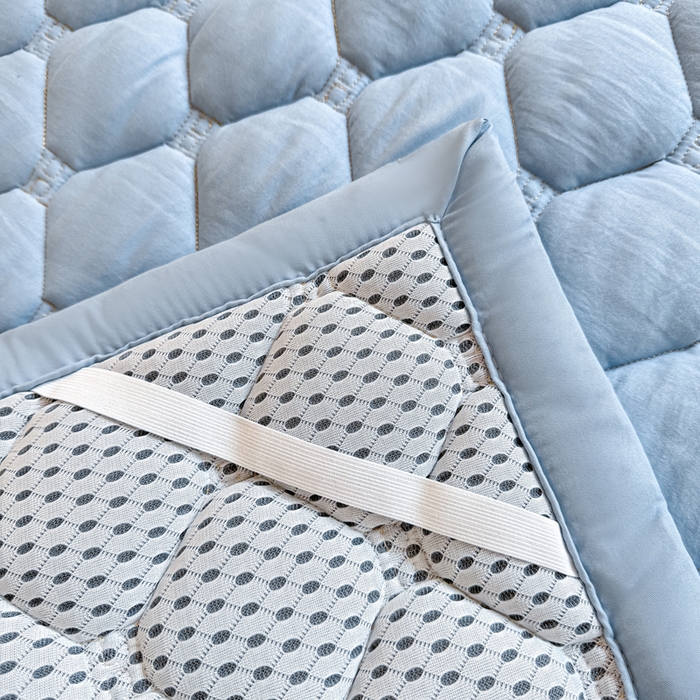 91家纺网 家纺一手货源 找家纺 梦初语 2025新款轻奢H刺绣学生宿舍上下铺床垫褥 雾蓝