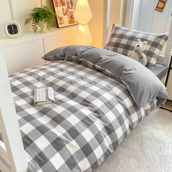 91家纺网 家纺一手货源 找家纺 梦初语 2025新款A类水洗棉超柔格子系列学生宿舍上下铺三件套套件 灰中格