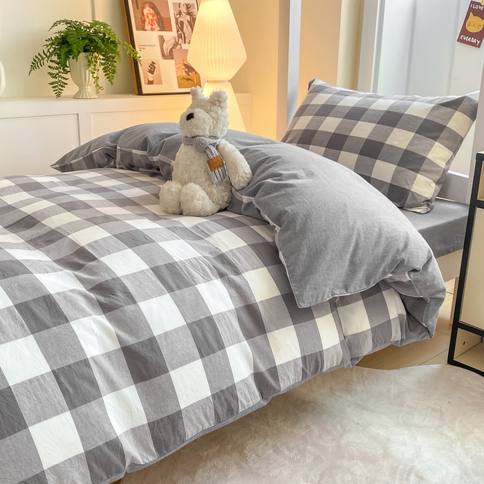 91家纺网 家纺一手货源 找家纺 梦初语 2025新款A类水洗棉超柔格子系列学生宿舍上下铺三件套套件 灰中格