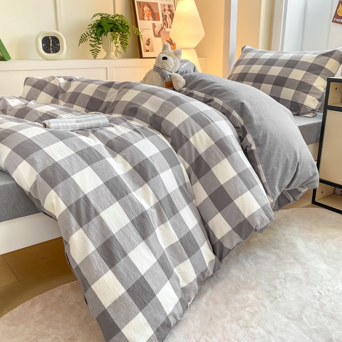 91家纺网 家纺一手货源 找家纺 梦初语 2025新款A类水洗棉超柔格子系列学生宿舍上下铺三件套套件 灰中格