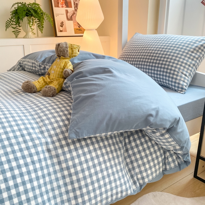 91家纺网 家纺一手货源 找家纺 梦初语 2025新款A类水洗棉超柔格子系列学生宿舍上下铺三件套套件 蓝小格