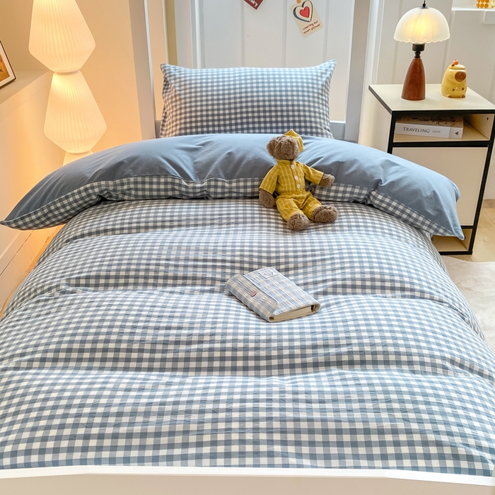 91家纺网 家纺一手货源 找家纺 梦初语 2025新款A类水洗棉超柔格子系列学生宿舍上下铺三件套套件 蓝小格