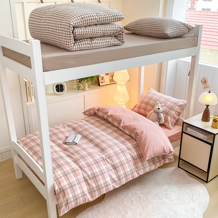 91家纺网 家纺一手货源 找家纺 梦初语 2025新款A类水洗棉超柔格子系列学生宿舍上下铺三件套套件 温馨格