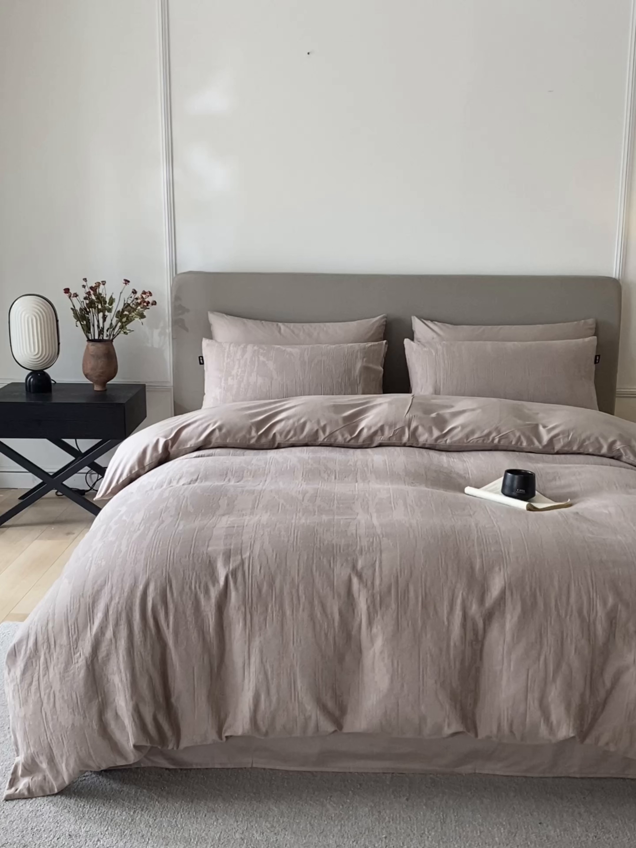 91家纺网 家纺一手货源 找家纺 禾时 2025新款A类60支加厚长绒棉全棉纯棉立体提花轻奢四件套 巴洛克（咖）