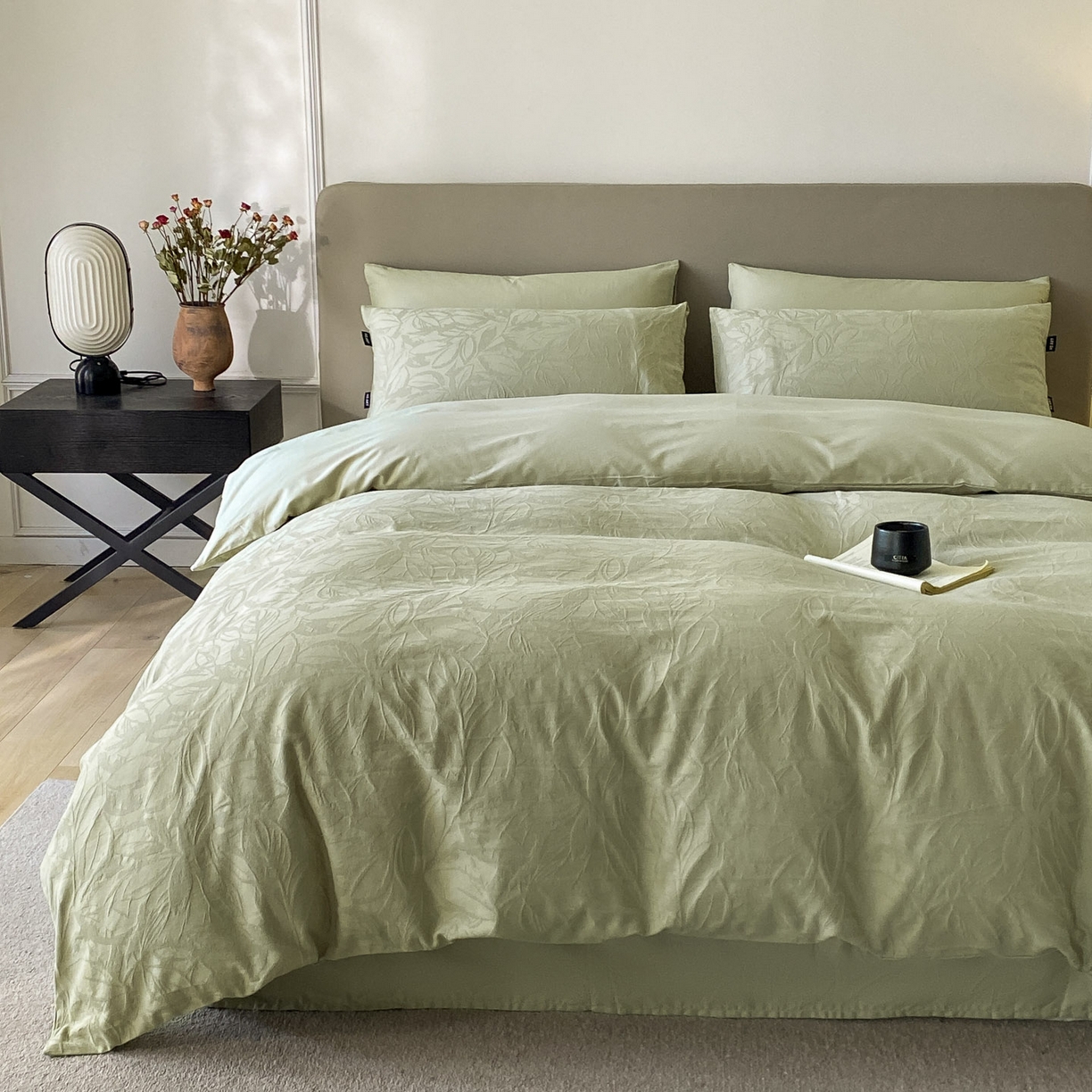 91家纺网 家纺一手货源 找家纺 禾时 2025新款A类60支加厚长绒棉全棉纯棉立体提花轻奢四件套 达米安（绿）