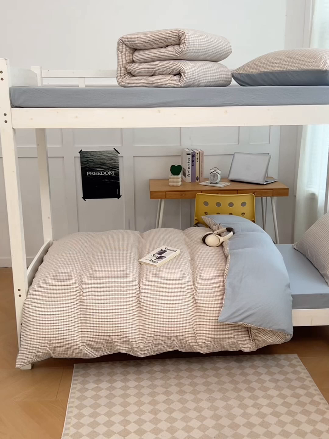 91家纺网 家纺一手货源 找家纺 梦舒羽 2025新款双层纱格子学生宿舍上下铺套件 常规款-魅力蓝咖