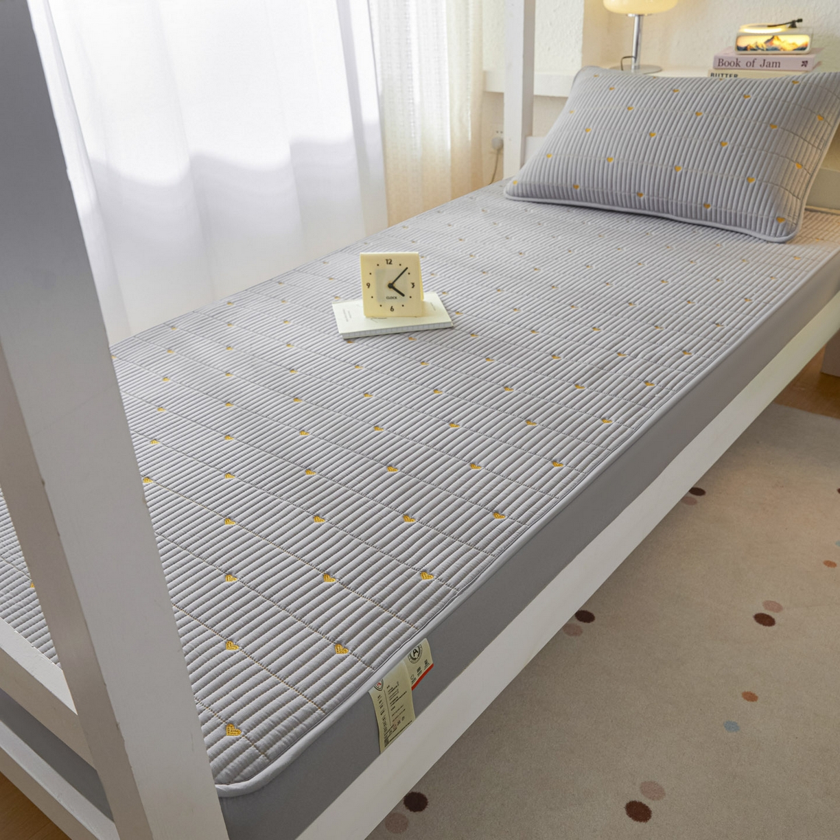 91家纺网 家纺一手货源 找家纺 芬晴家纺 2025春夏新款A类大豆夹棉学生床笠单床笠床笠单件-繁星-爱心系列 爱心-星灰