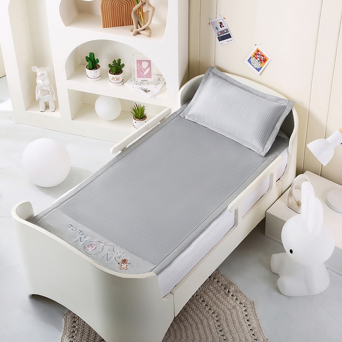 91家纺网 家纺一手货源 找家纺 小牛席业 2025新款儿童凉感冰丝席儿童席-星际探索 星际探索-灰色