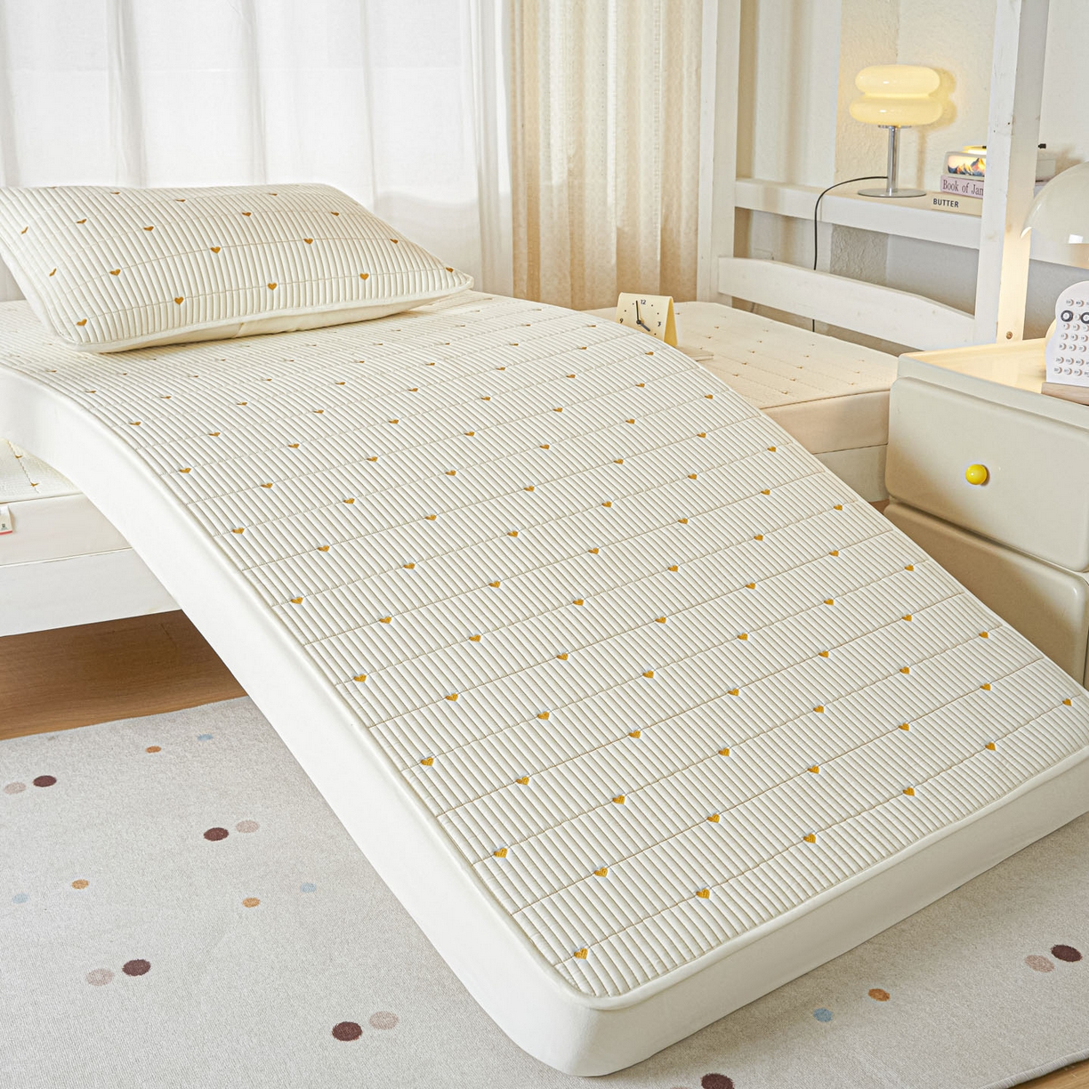 91家纺网 家纺一手货源 找家纺 芬晴家纺 2025春夏新款A类大豆夹棉学生床笠单床笠床笠单件-繁星-爱心系列 爱心-米白