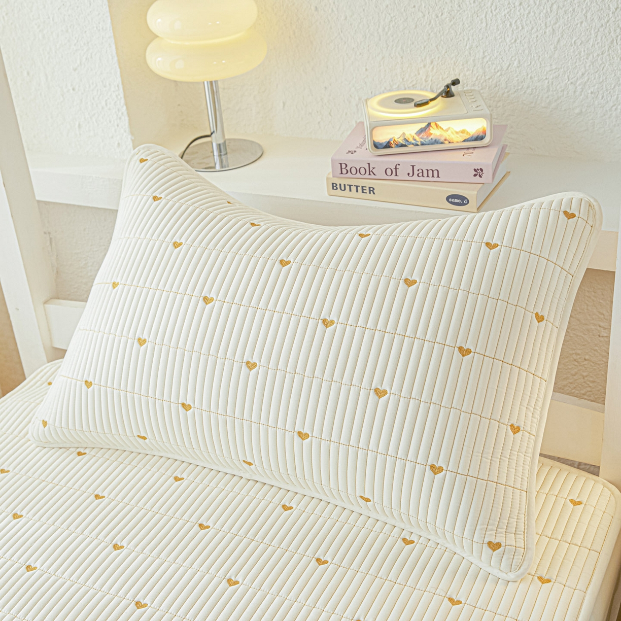 91家纺网 家纺一手货源 找家纺 芬晴家纺 2025春夏新款A类大豆夹棉学生床笠单床笠床笠单件-繁星-爱心系列 爱心-米白