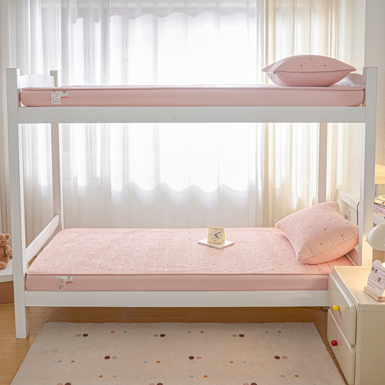 91家纺网 家纺一手货源 找家纺 芬晴家纺 2025春夏新款A类大豆夹棉学生床笠单床笠床笠单件-繁星-爱心系列 繁星-豆沙粉