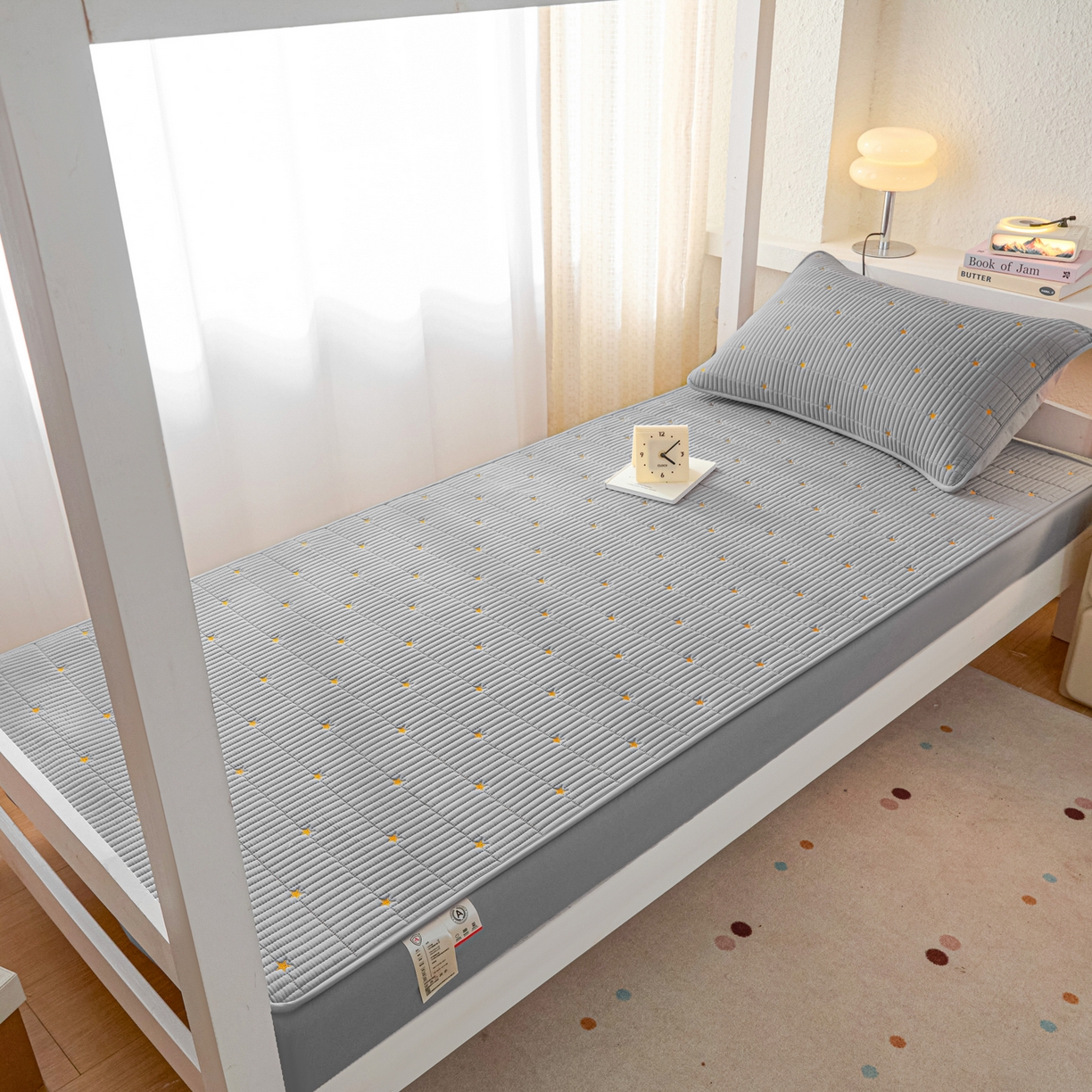 91家纺网 家纺一手货源 找家纺 芬晴家纺 2025春夏新款A类大豆夹棉学生床笠单床笠床笠单件-繁星-爱心系列 繁星-星灰